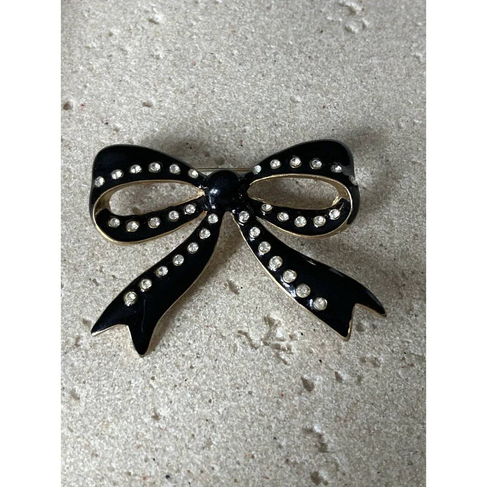 Vintage Black Enamel Rhinestone Bow Brooch Gold Tone Crystal Ribbon Pin Runway
